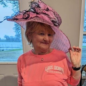 Meet your Posher, Linda